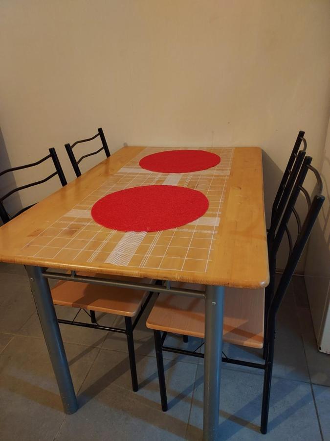 Appartement Meuble Avec Deux Chambres 穆兰 外观 照片